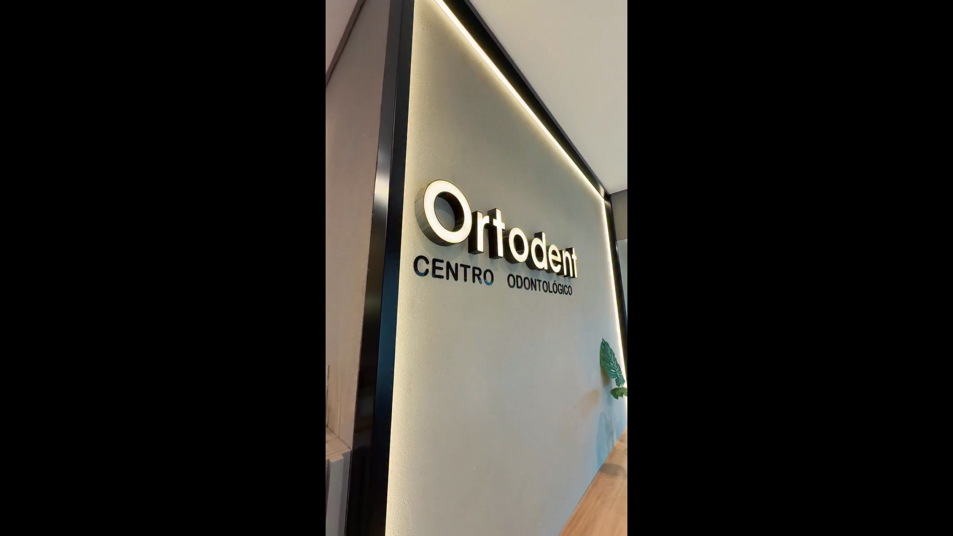 ApplicationFrameHost_1FamgtbOop