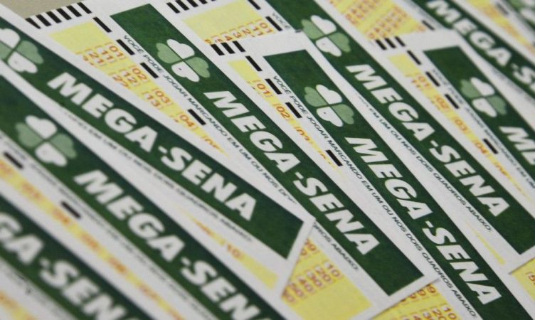 Com Mega-Sena acumulada em R$ 7,5 milhoes, apostas